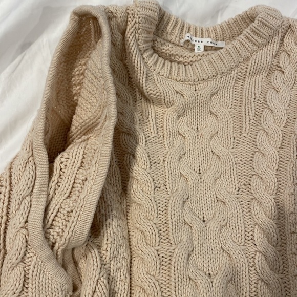 Cable knit open sleeve sweater - Picture 3 of 3